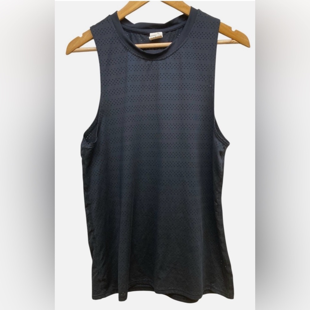 Zyia Active Tank Top Women’s Black Mesh Stretch. Women’s size large